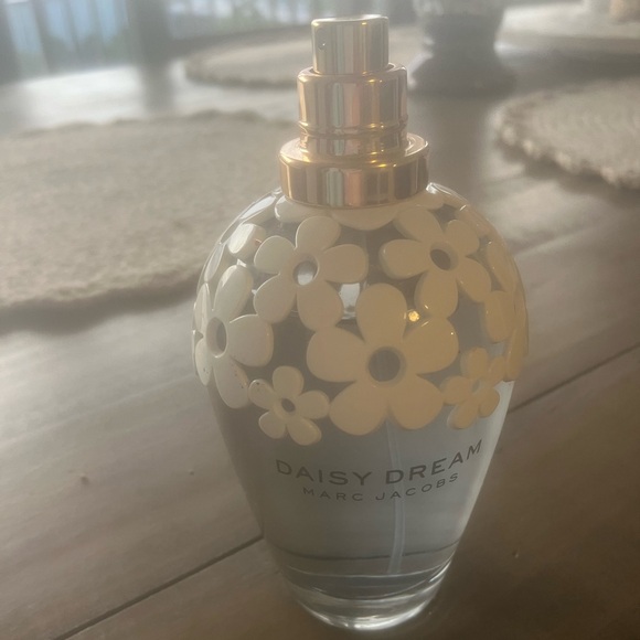 Marc Jacob’s daisy dreams NWOT - Picture 5 of 5